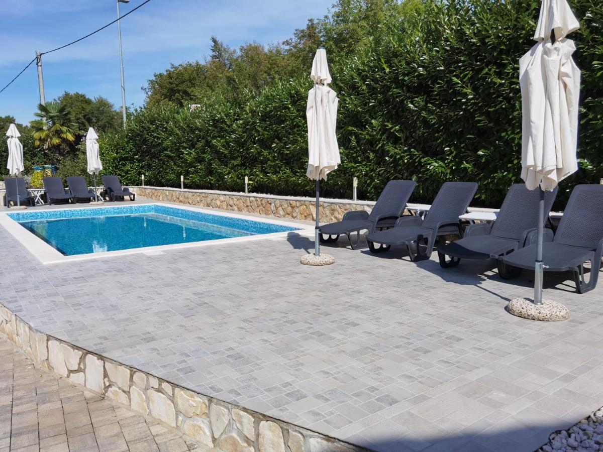 Apartments Beciri Sveti Vid-Miholjice Екстер'єр фото