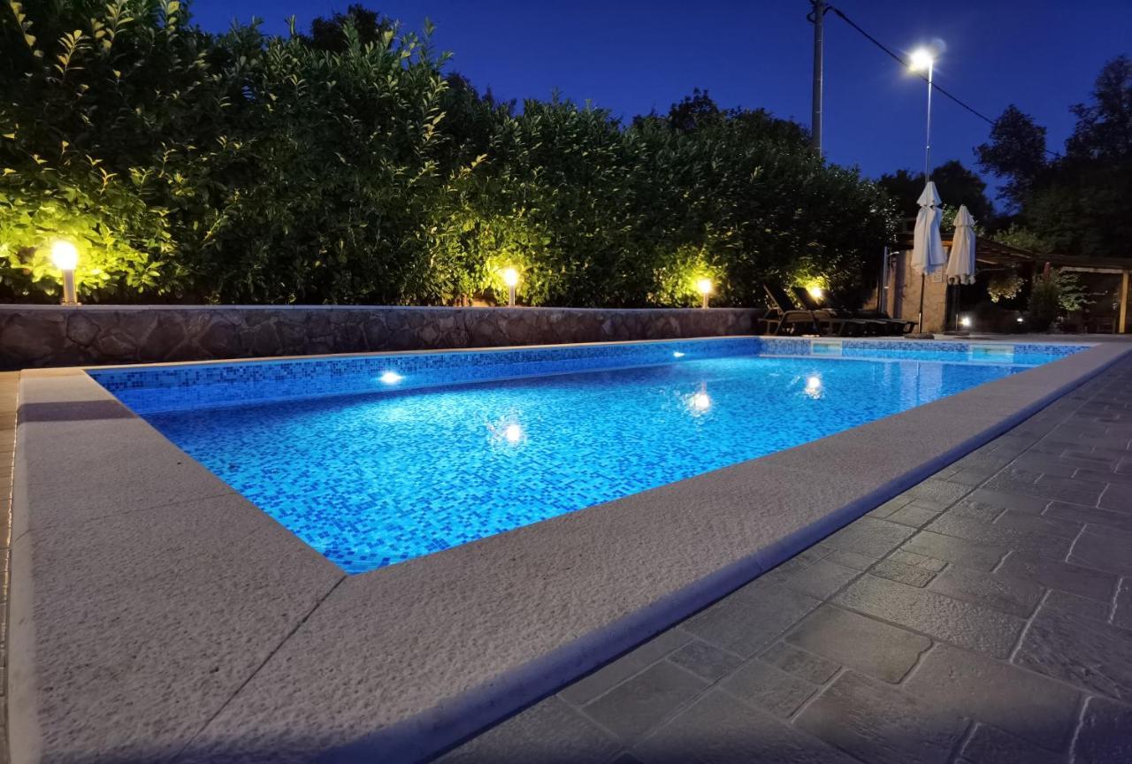 Apartments Beciri Sveti Vid-Miholjice Екстер'єр фото